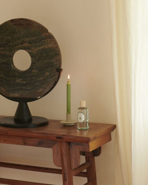 Carriere-Freres-2023-Spearmint-Roomspray.-Scented-Taper-Candle-3397690003334-3397698660027-scaled-1.jpg Zestaw pachnących świec Spearmint Carrière Frères