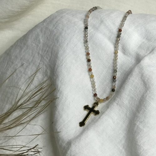 Naszyjnik z kwarcu z krzyżem Sabelline