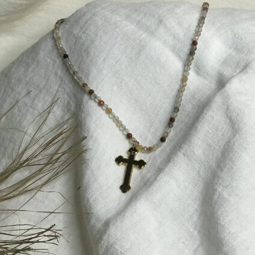 Naszyjnik z kwarcu z krzyżem Sabelline
