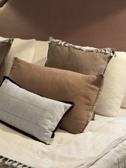 Poszewka Taupe Lace Hamptons by Hania